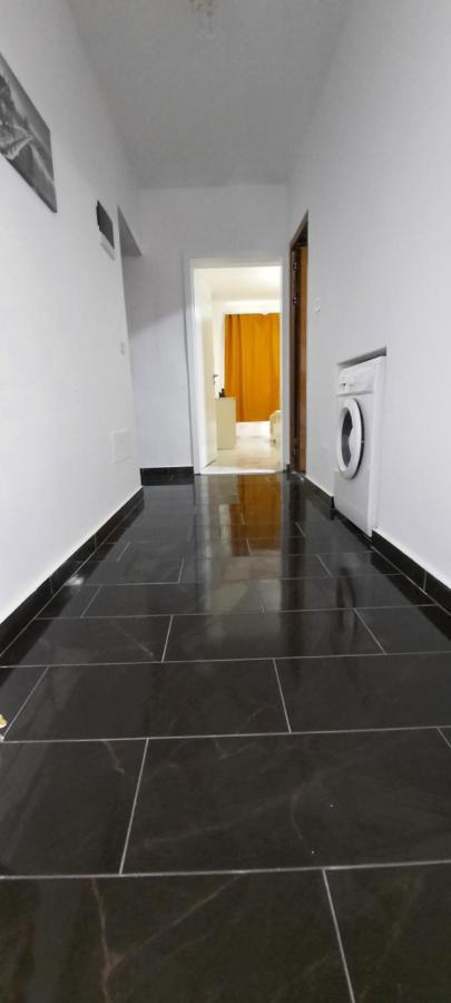 Apartament Clara Permet Apartamento Exterior foto